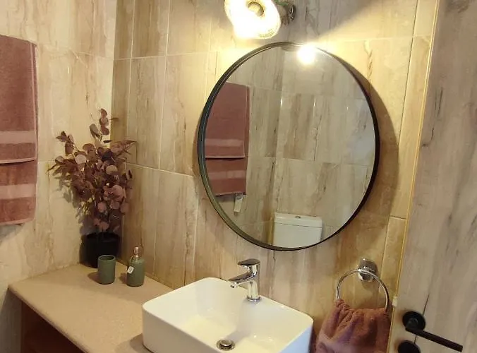 Kalokairini Avra * Archangelos (Rhodes)