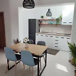 Kalokairini Avra Appartamento *