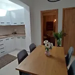 Appartamento Kalokairini Avra *