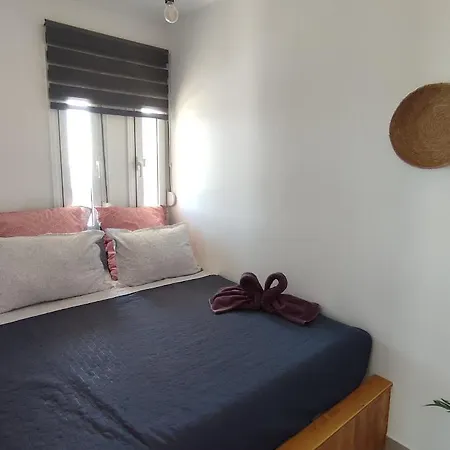 Kalokairini Avra Apartamento *